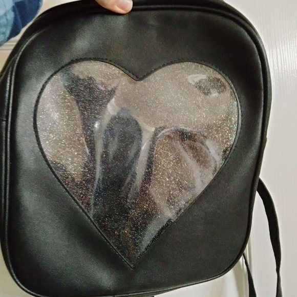 Black Heart Ita Bag Backpack - Picture 2 of 4